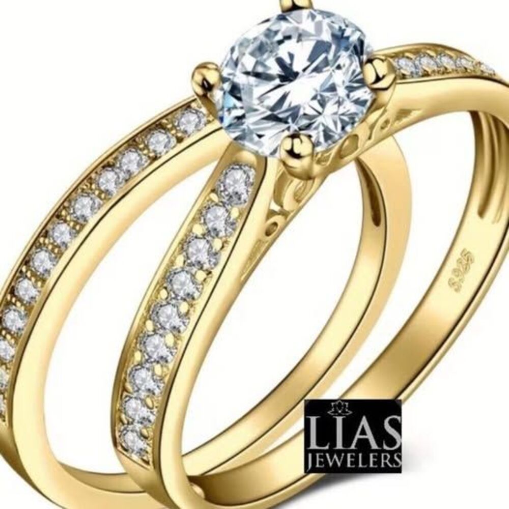 New 18k yellow gold wedding ring set